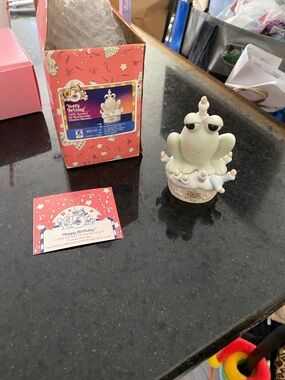 Precious Moments Pastel Green  B day Club edition Frog Figurine